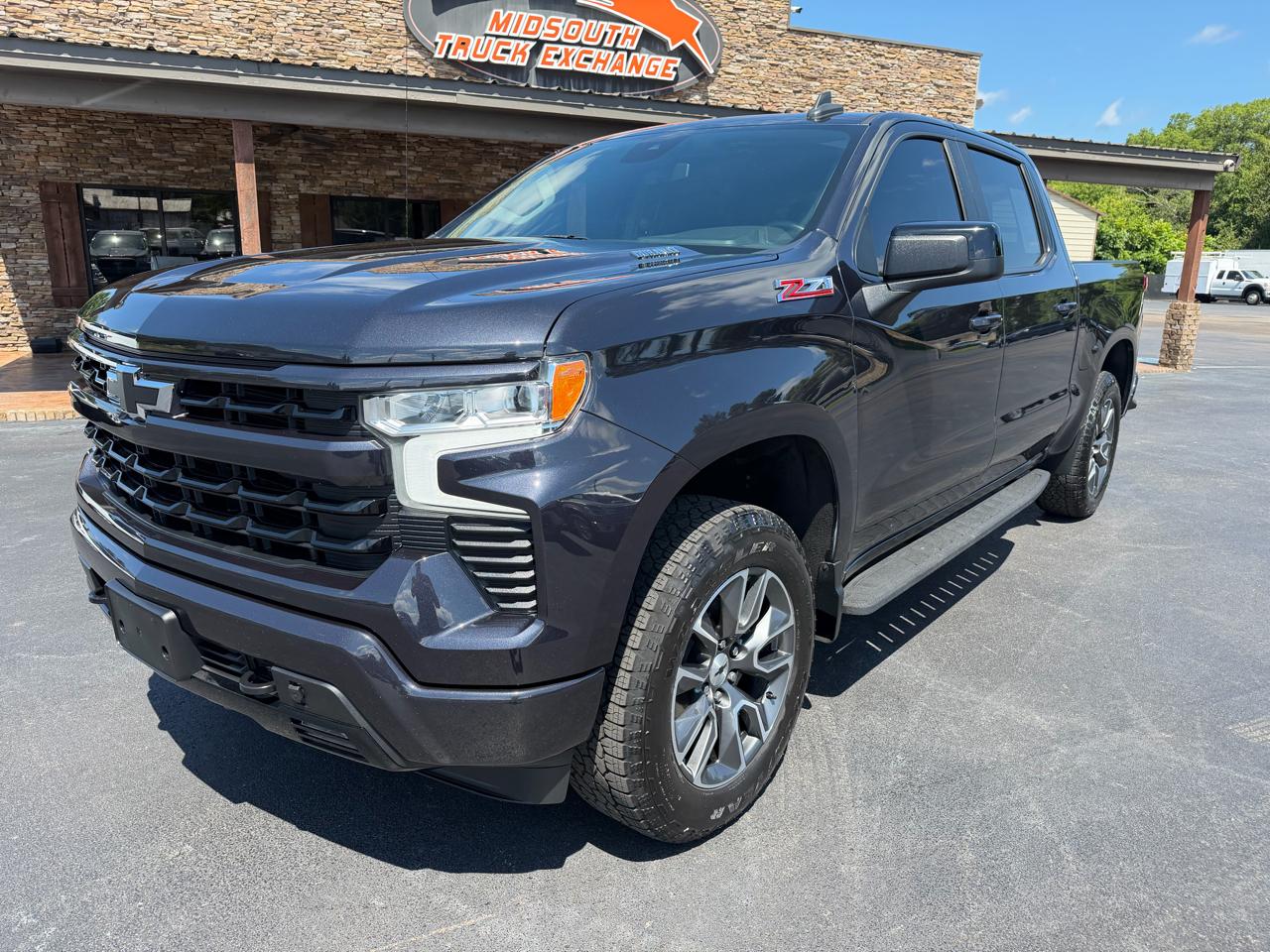 Chevrolet Silverado 1500 4WD Crew Cab 147" RST 2023