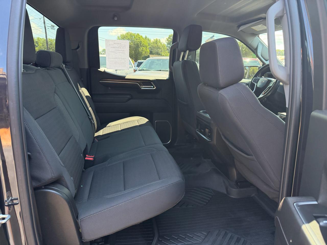 Chevrolet Silverado 1500 4WD Crew Cab 147" RST 2023