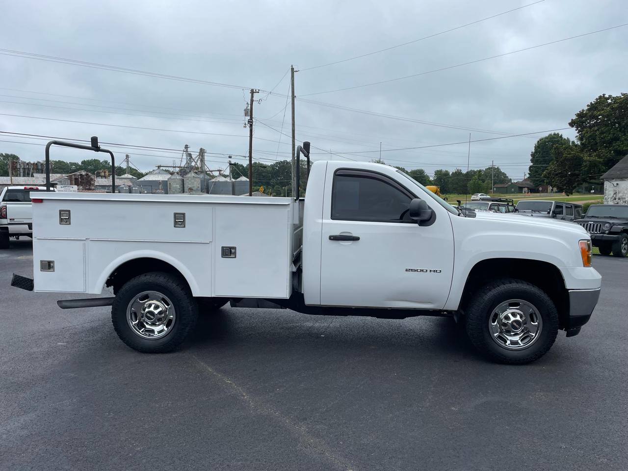 GMC Sierra 2500HD 4WD Reg Cab 133.7" Work Truck 2012