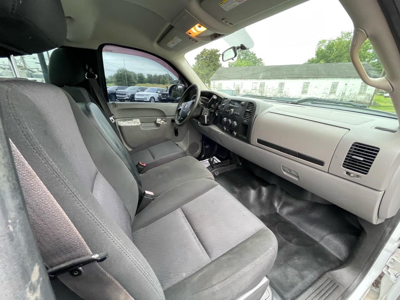 GMC Sierra 2500HD 4WD Reg Cab 133.7" Work Truck 2012