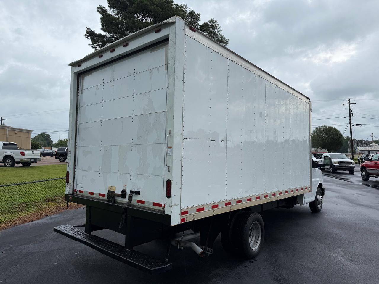 Chevrolet Express Commercial Cutaway 3500 Van 177" 2019