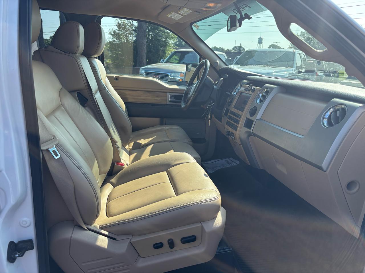 Ford F-150 2WD SuperCrew 157" Lariat 2011
