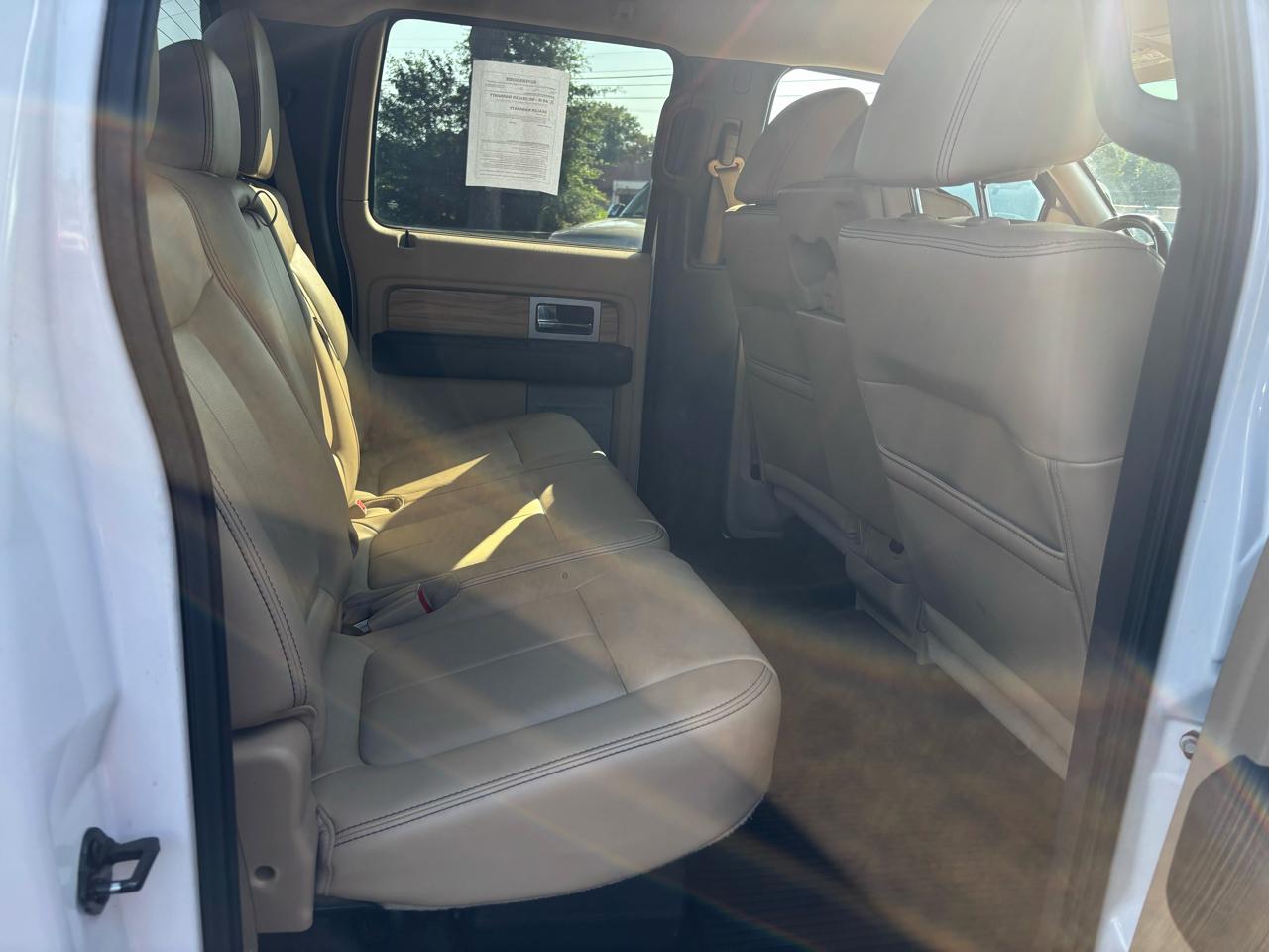 Ford F-150 2WD SuperCrew 157" Lariat 2011