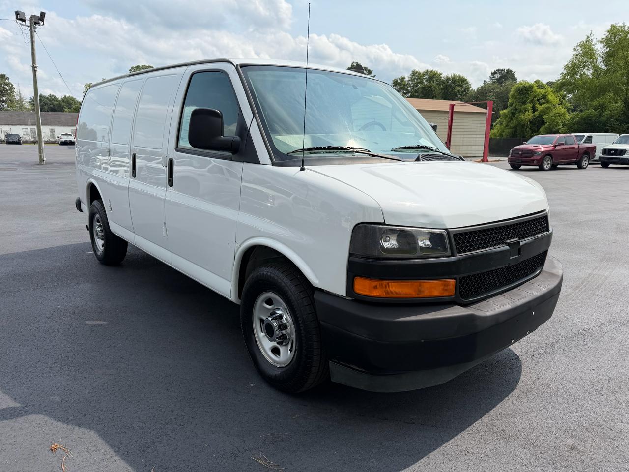 Chevrolet Express Cargo Van RWD 2500 135" 2019