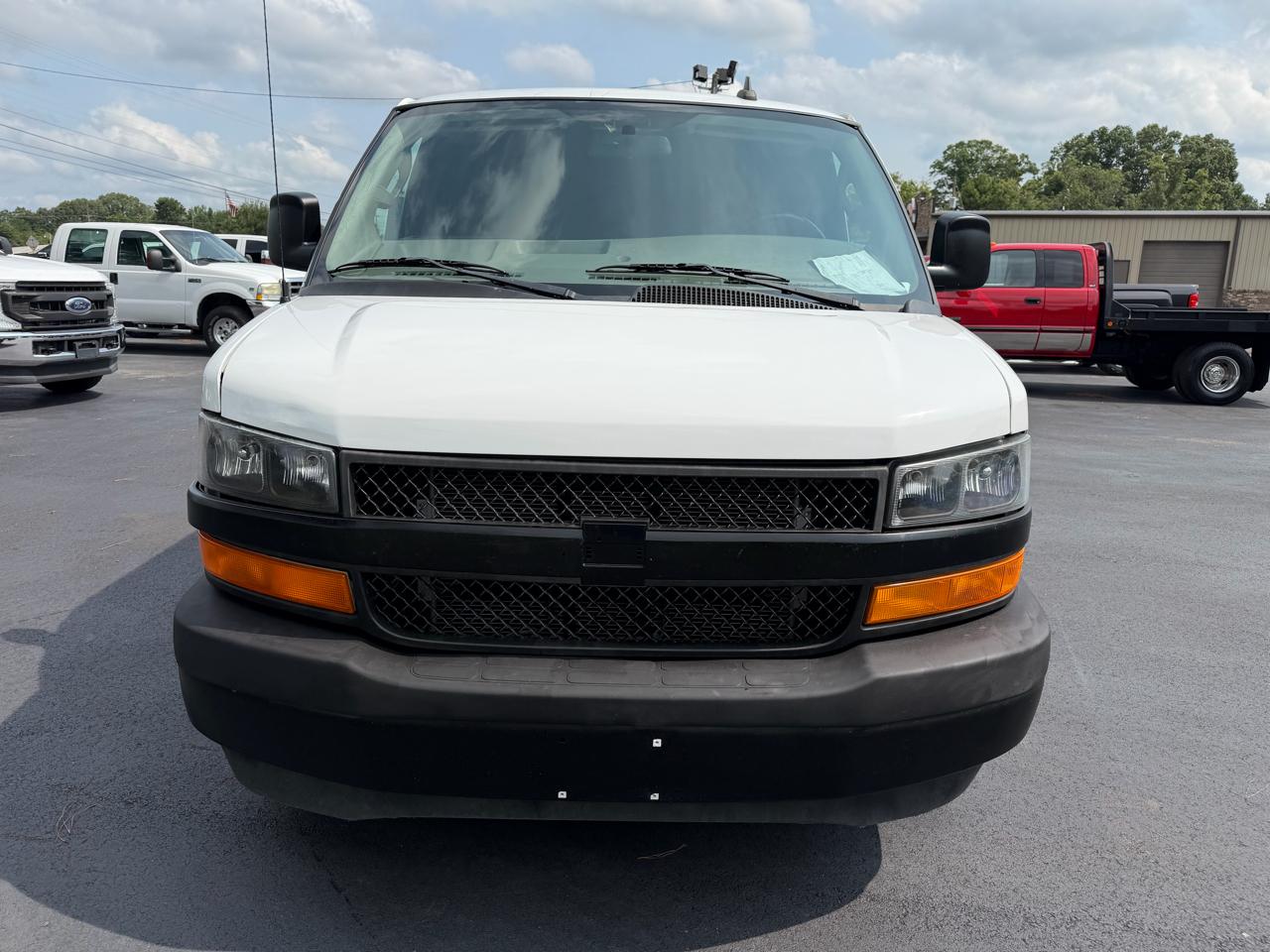 Chevrolet Express Cargo Van RWD 2500 135" 2019