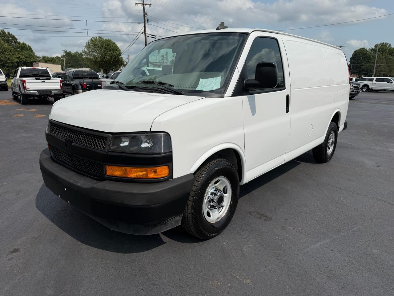 Chevrolet Express Cargo Van RWD 2500 135" 2019