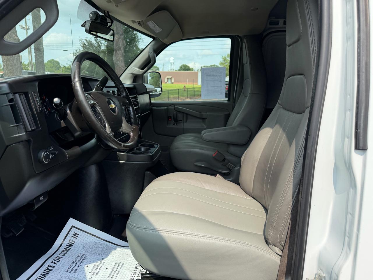 Chevrolet Express Cargo Van RWD 2500 135" 2019
