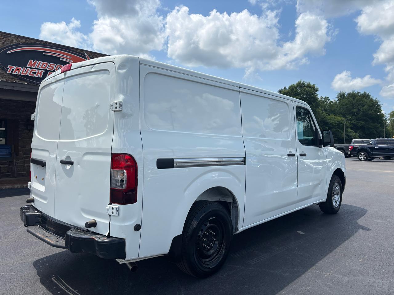 Nissan NV Cargo NV2500 HD Standard Roof V6 SV 2020