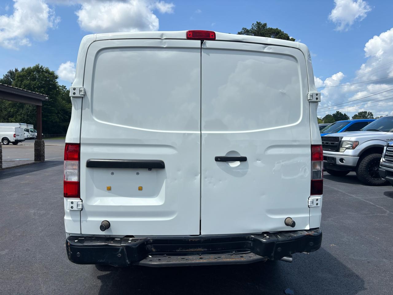 Nissan NV Cargo NV2500 HD Standard Roof V6 SV 2020