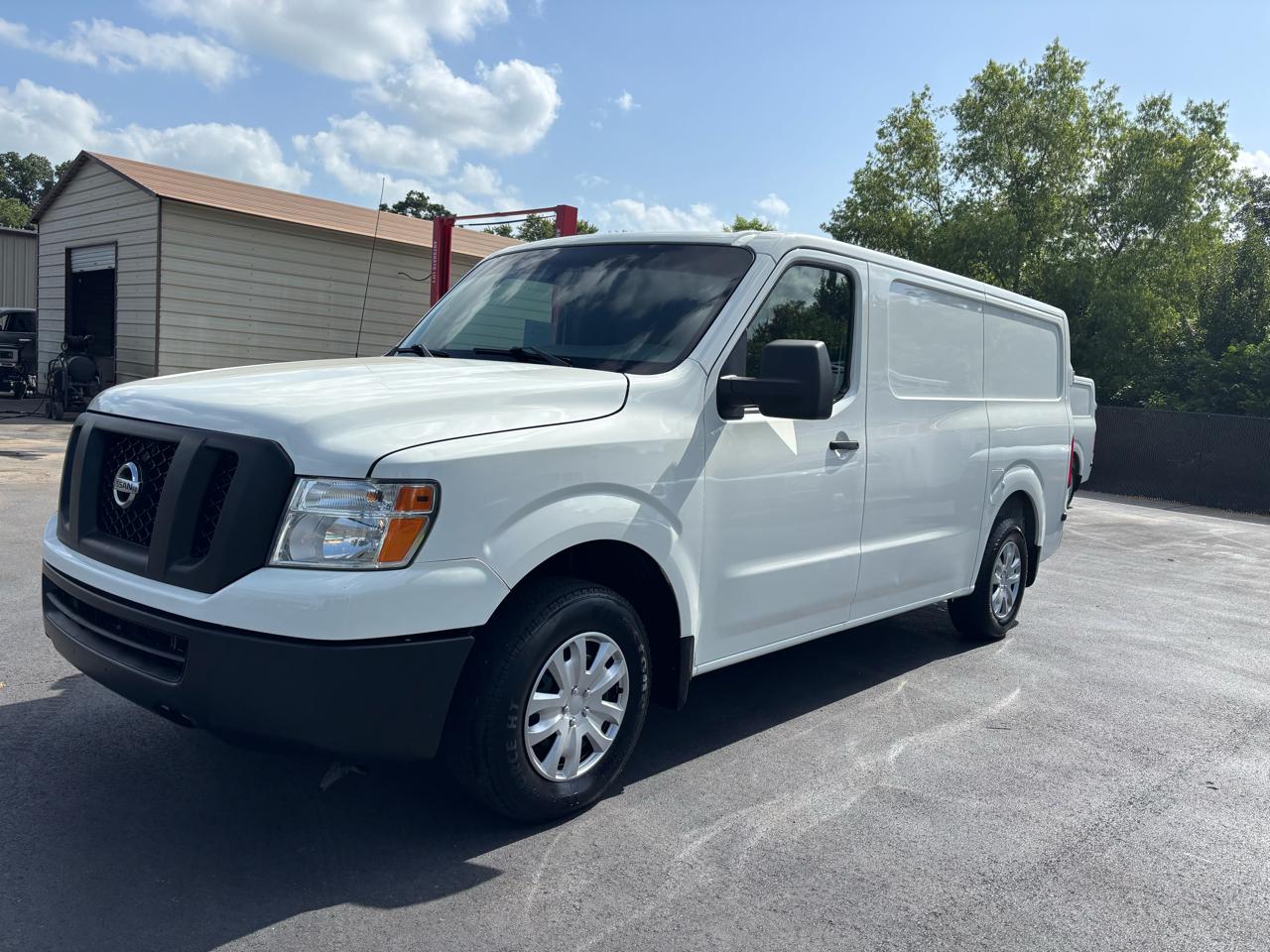 Nissan NV Cargo NV2500 HD Standard Roof V6 SV 2020