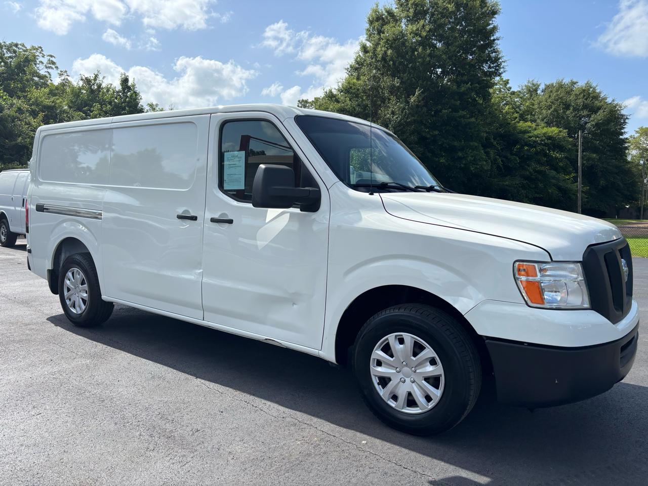 Nissan NV Cargo NV2500 HD Standard Roof V6 SV 2020