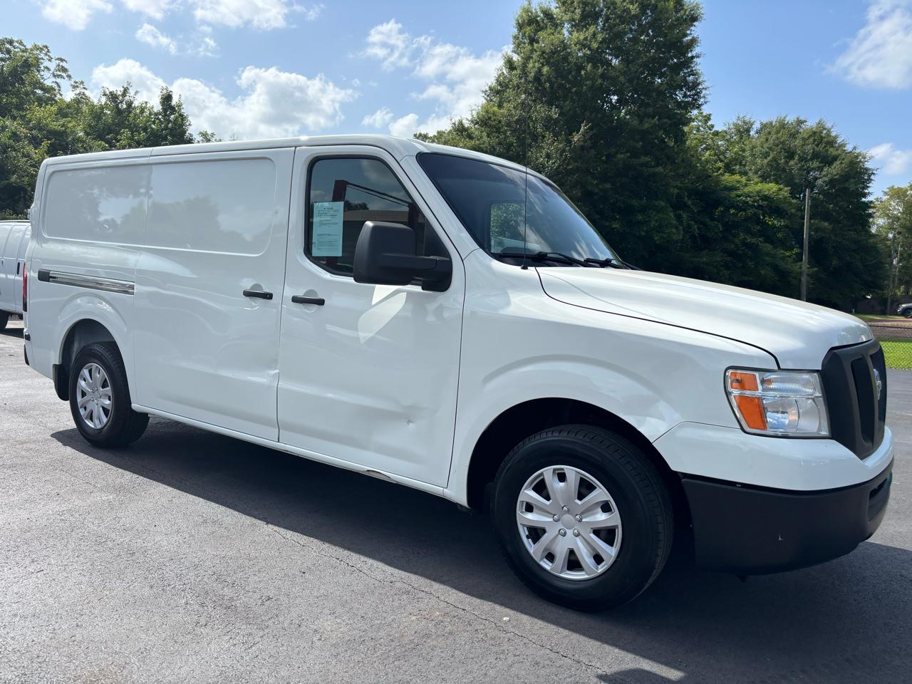 Nissan NV Cargo NV2500 HD Standard Roof V6 SV 2020
