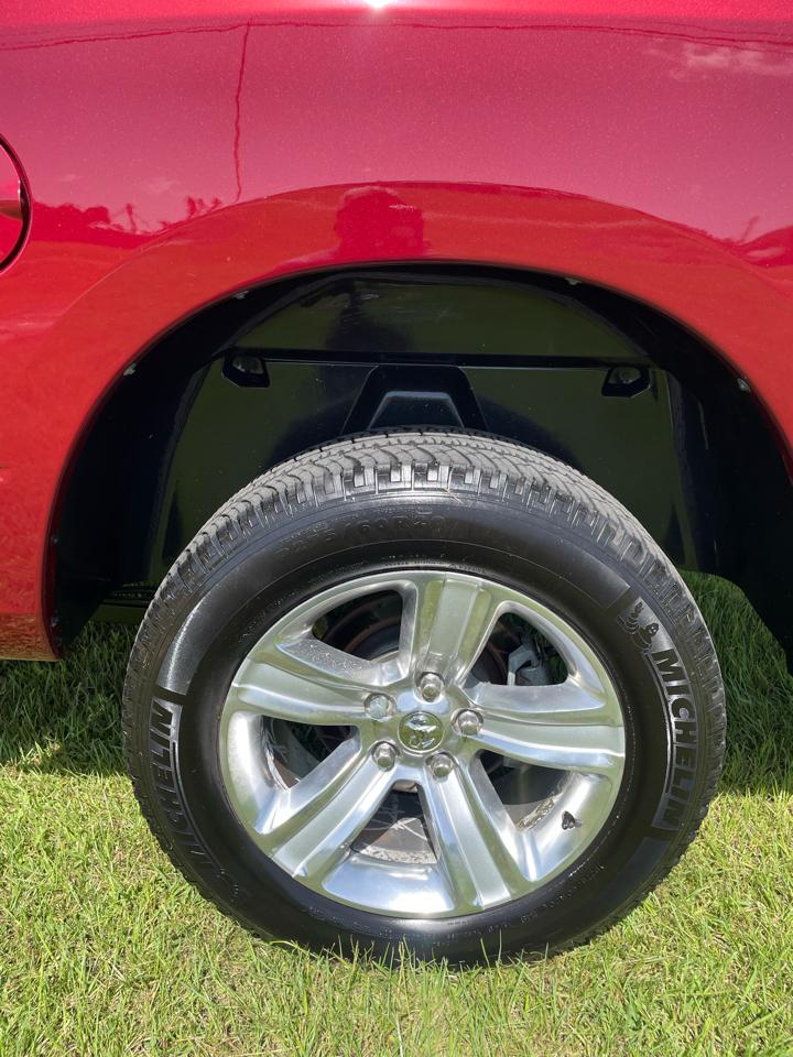 RAM 1500 2WD Crew Cab 140.5" Sport 2015