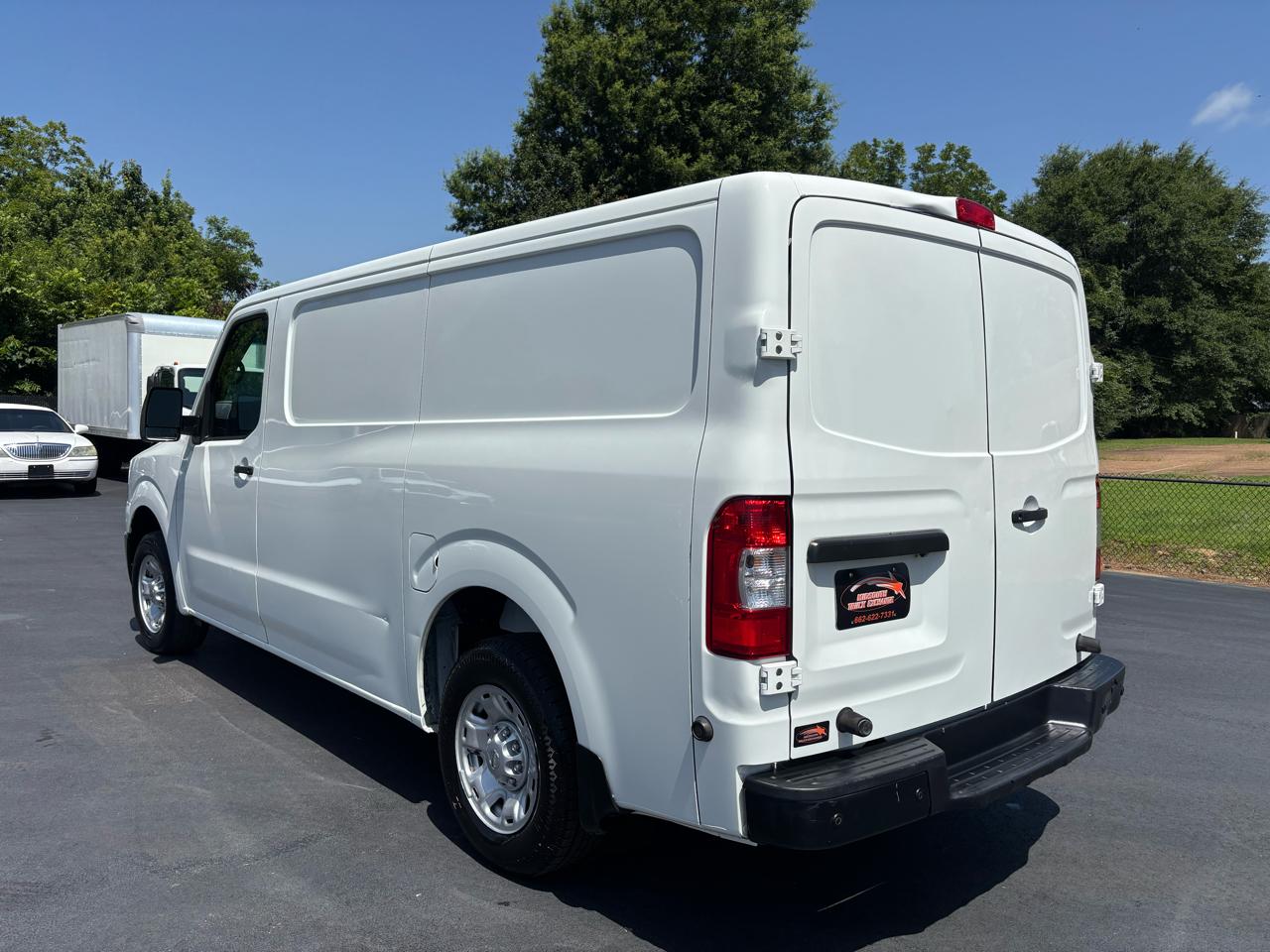 Nissan NV Cargo NV2500 HD Standard Roof V6 SV 2020
