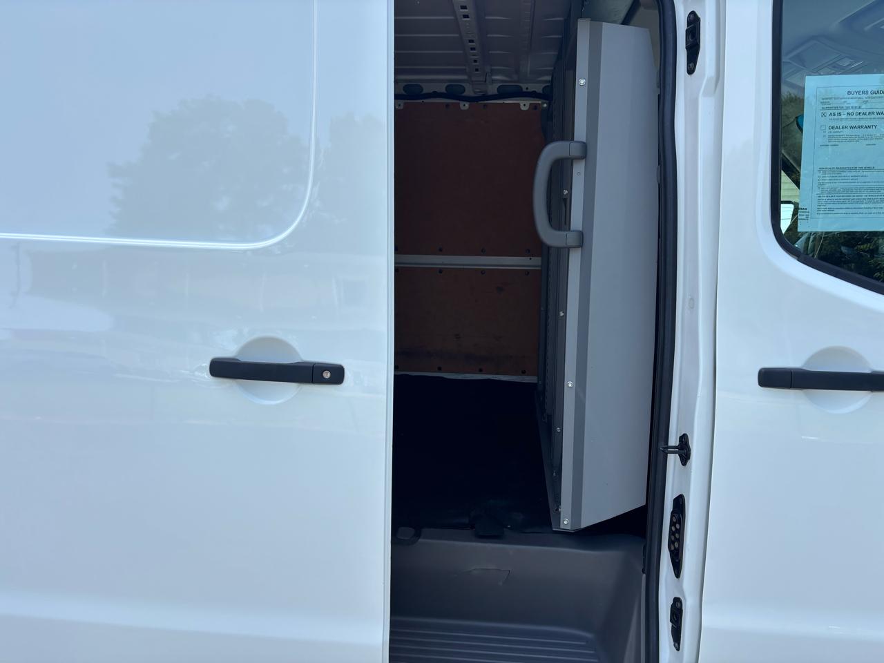 Nissan NV Cargo NV2500 HD Standard Roof V6 SV 2020
