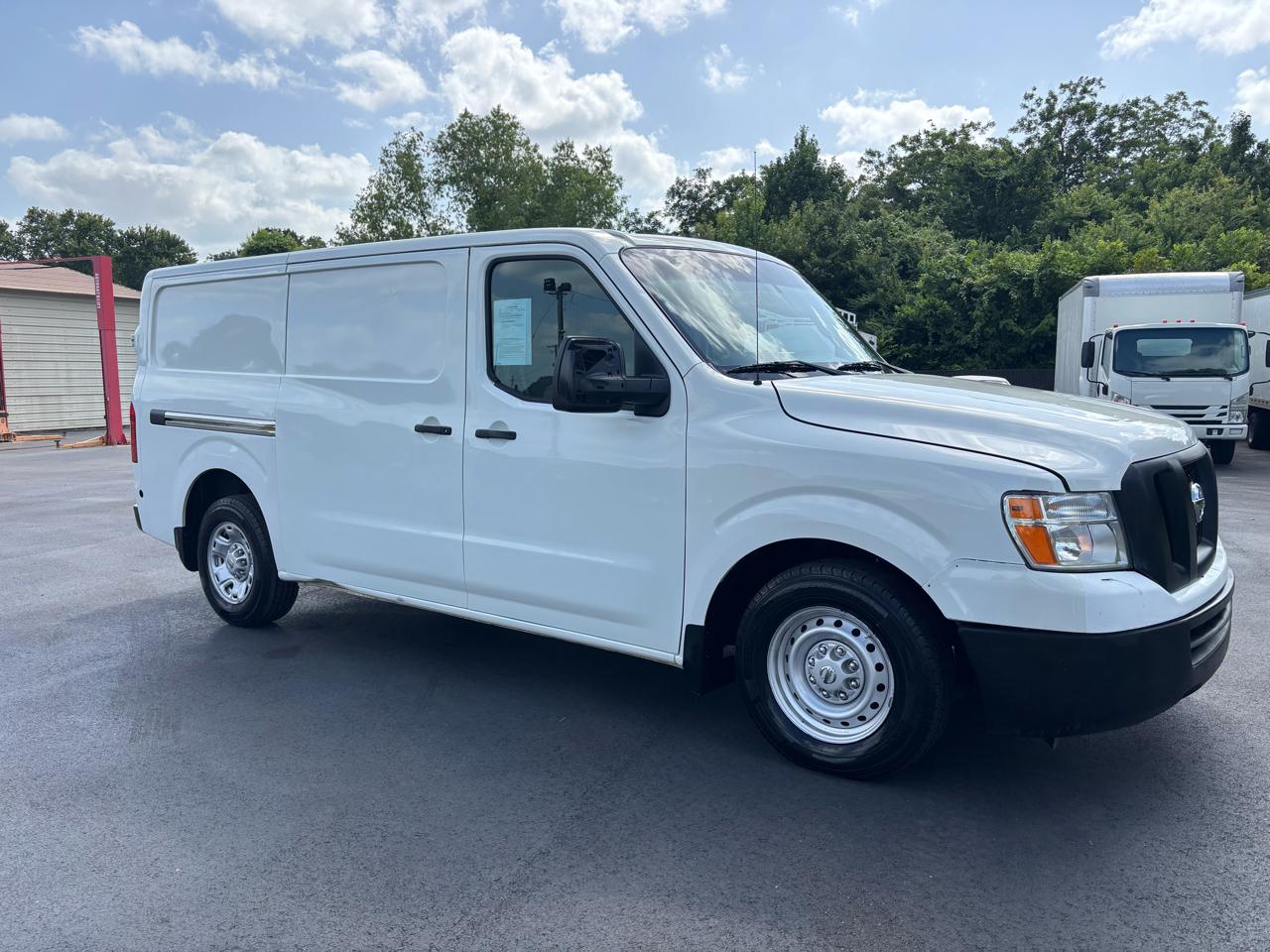Nissan NV Cargo NV2500 HD Standard Roof V6 SV 2021