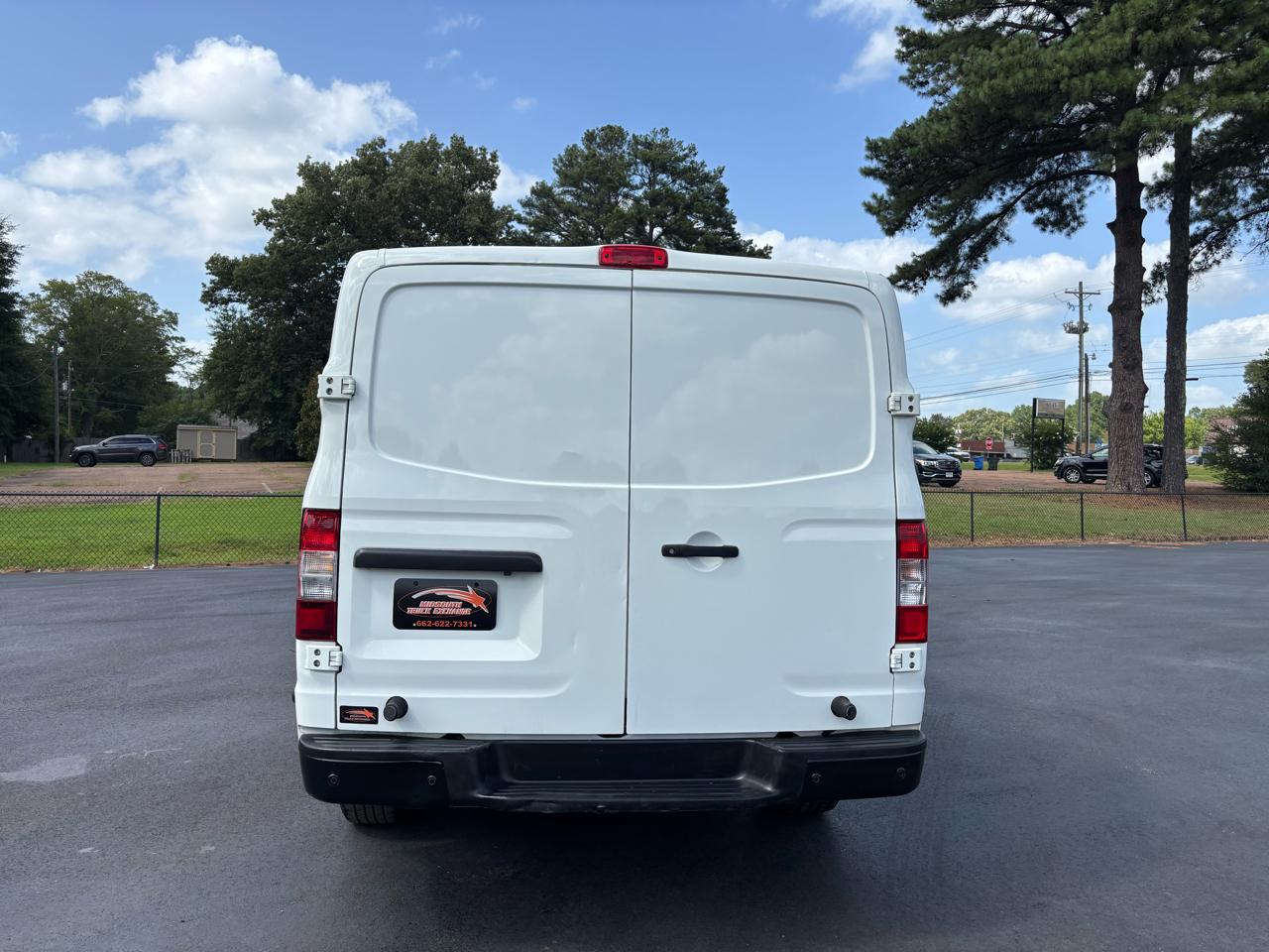 Nissan NV Cargo NV2500 HD Standard Roof V6 SV 2021