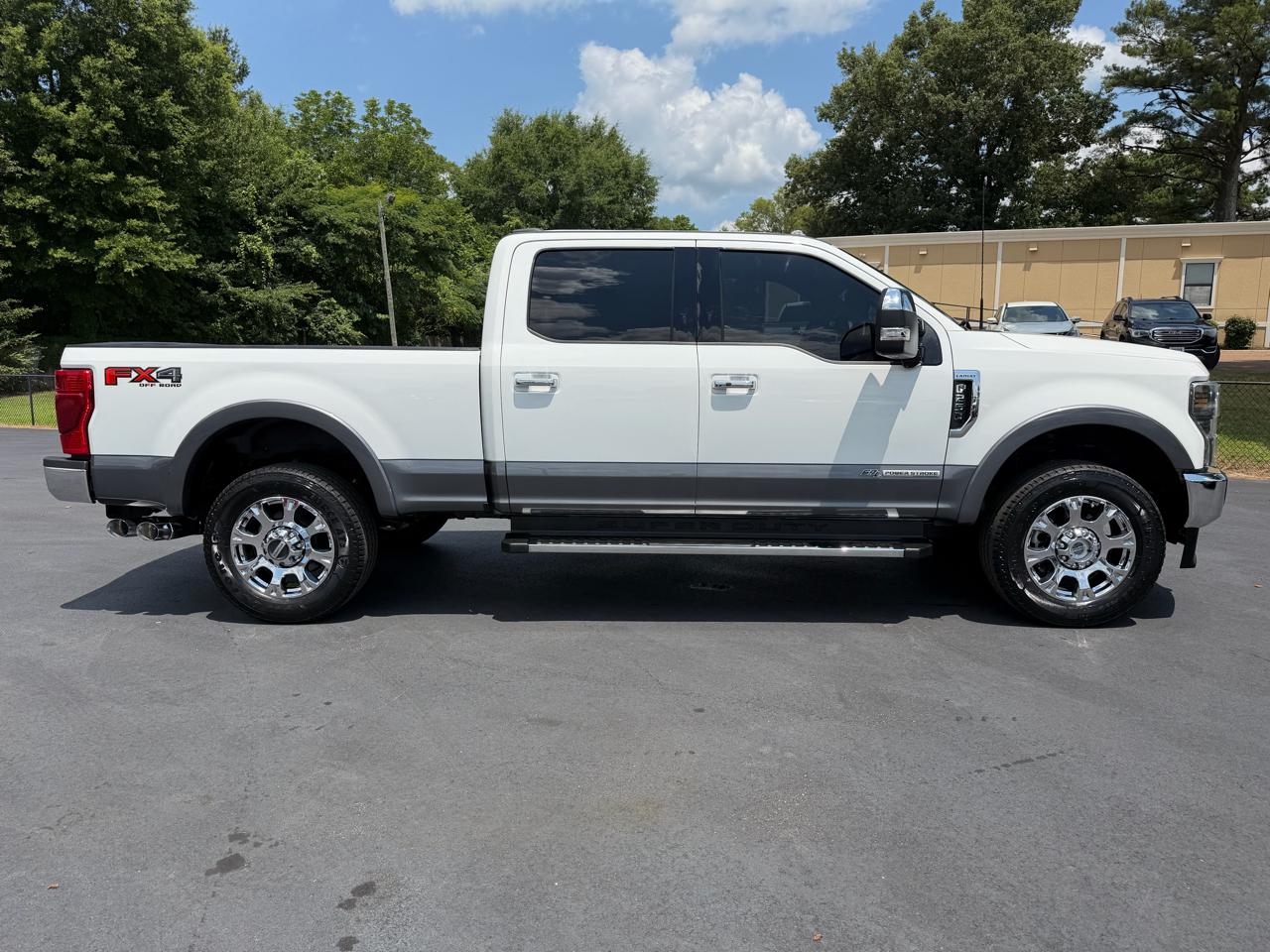 Ford Super Duty F-250 SRW Lariat 4WD Crew Cab 6.75' Box 2022