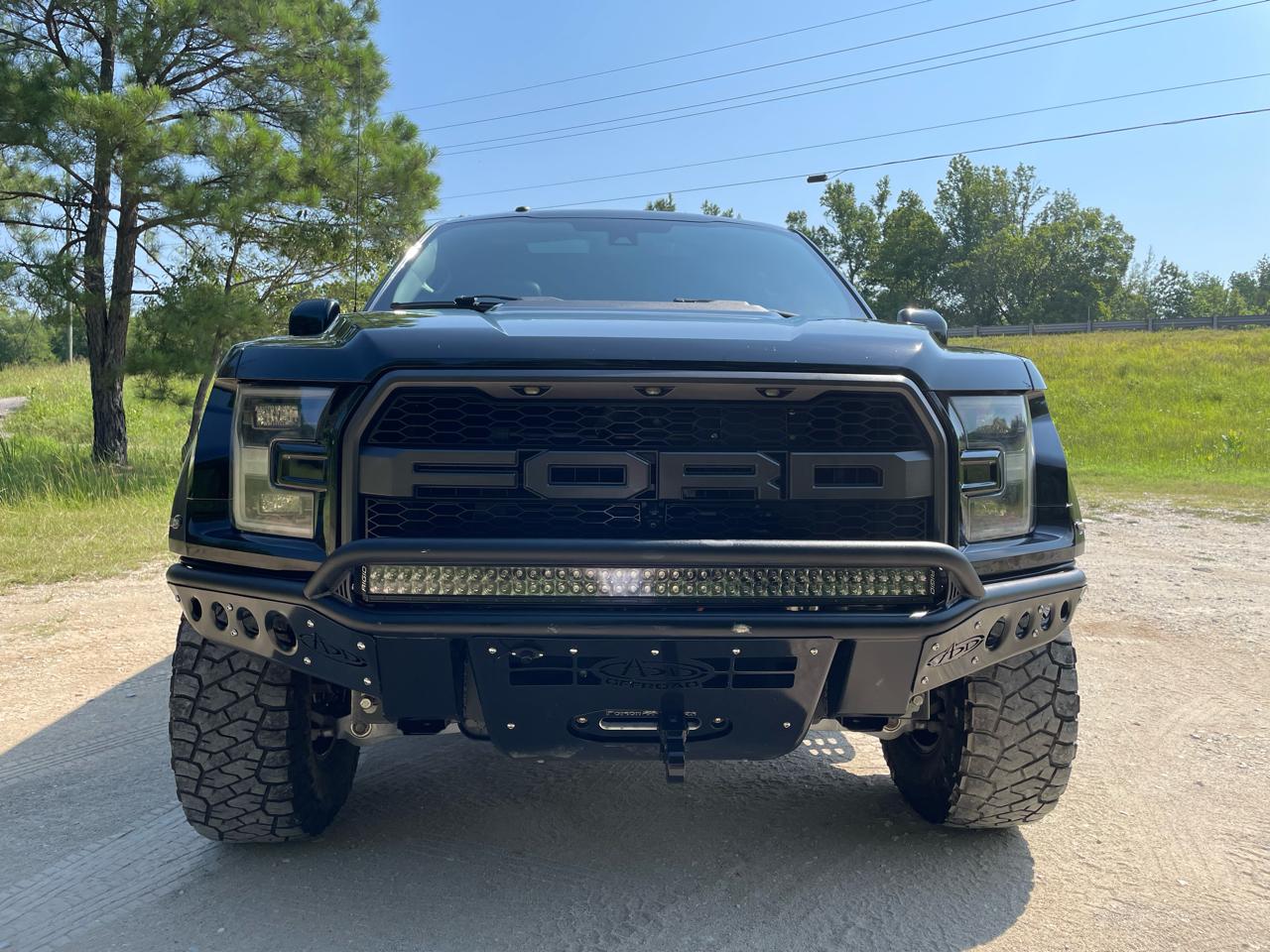 Ford F-150 Raptor 4WD SuperCrew 5.5' Box 2017