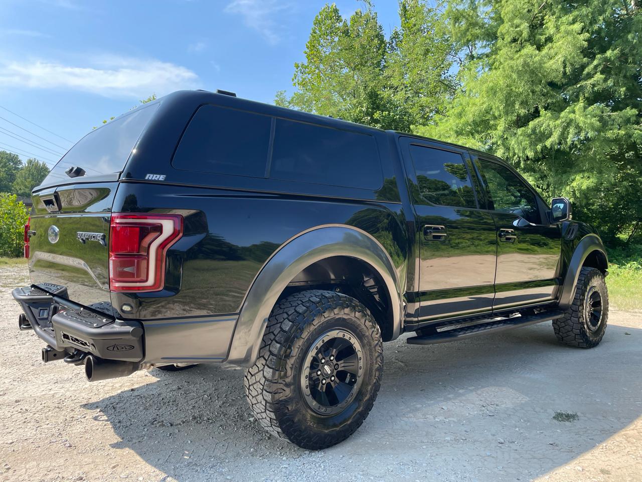 Ford F-150 Raptor 4WD SuperCrew 5.5' Box 2017