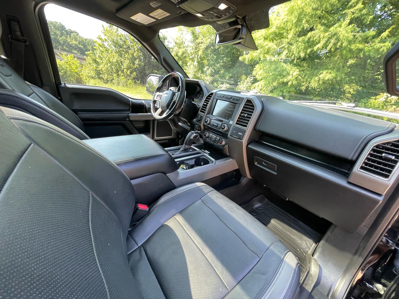 Ford F-150 Raptor 4WD SuperCrew 5.5' Box 2017
