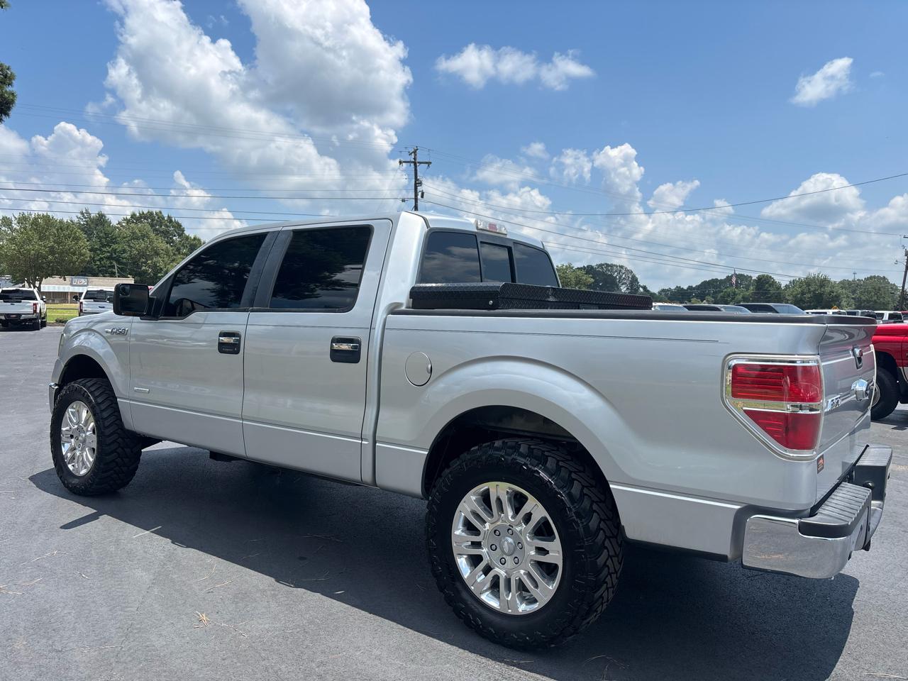Ford F-150 2WD SuperCrew 145" XLT 2013