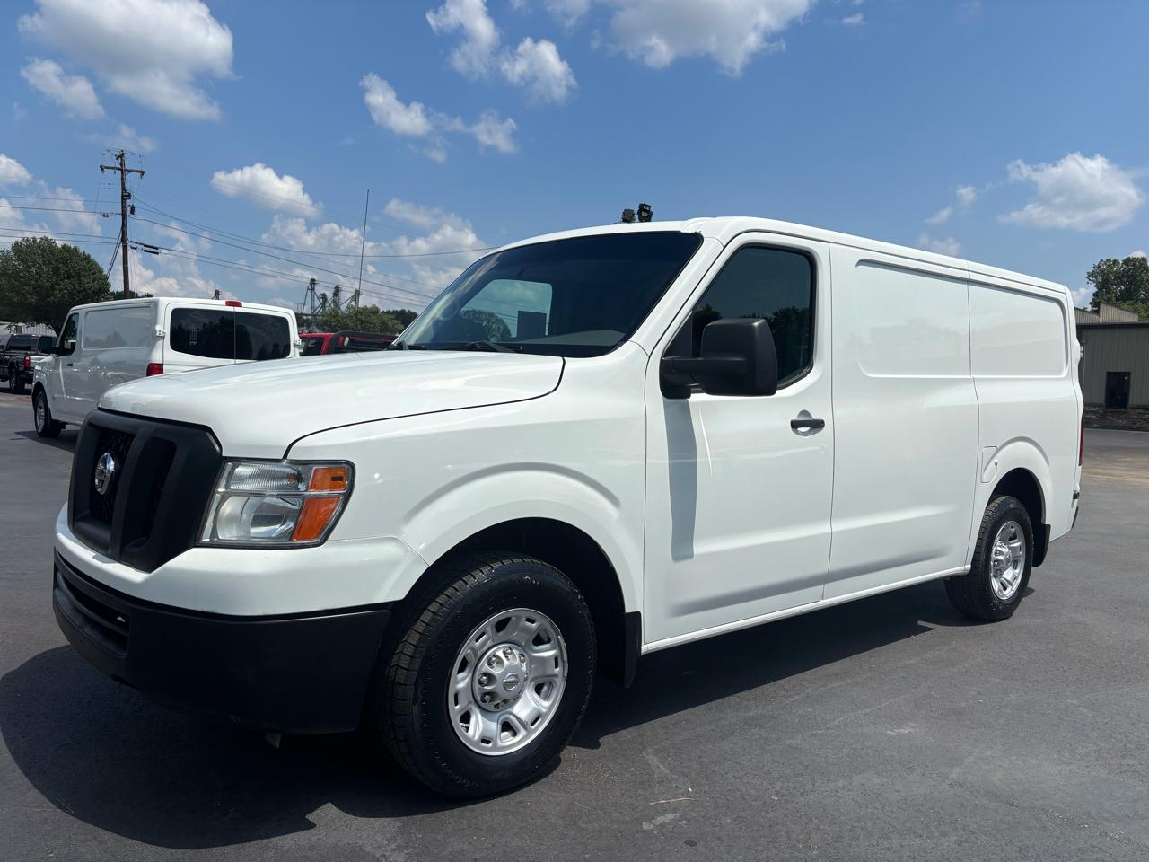 Nissan NV Cargo NV2500 HD Standard Roof V6 SV 2020
