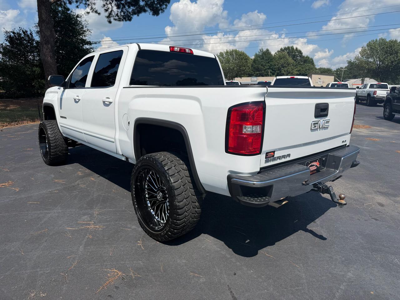 GMC Sierra 1500 4WD Crew Cab 143.5" SLE 2017