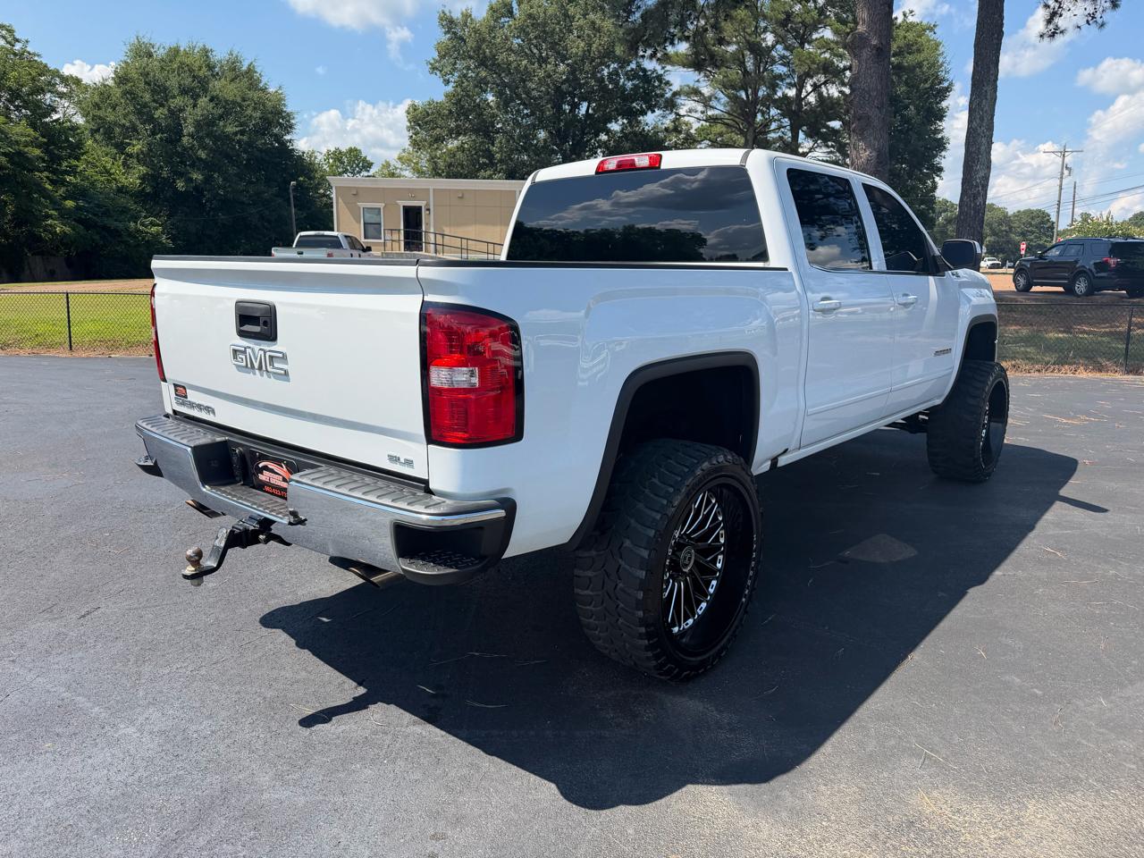 GMC Sierra 1500 4WD Crew Cab 143.5" SLE 2017