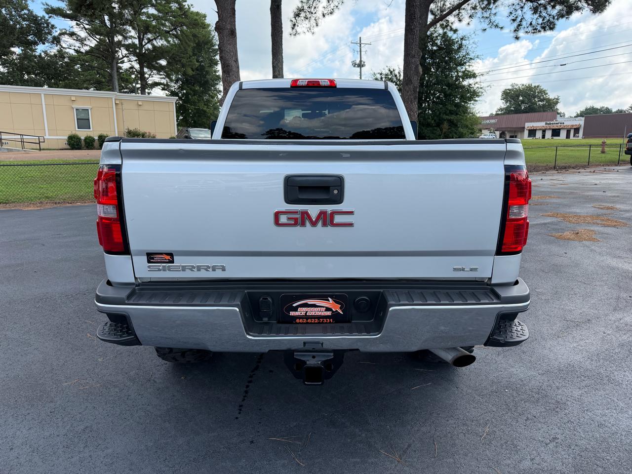 GMC Sierra 2500HD 4WD Double Cab 144.2" SLE 2015