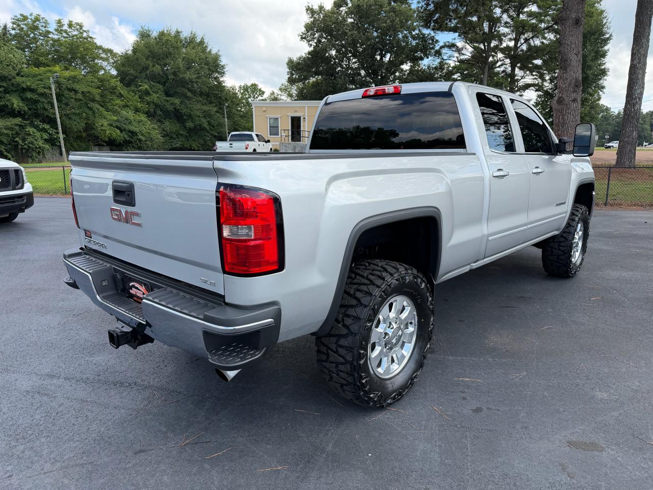 GMC Sierra 2500HD 4WD Double Cab 144.2" SLE 2015