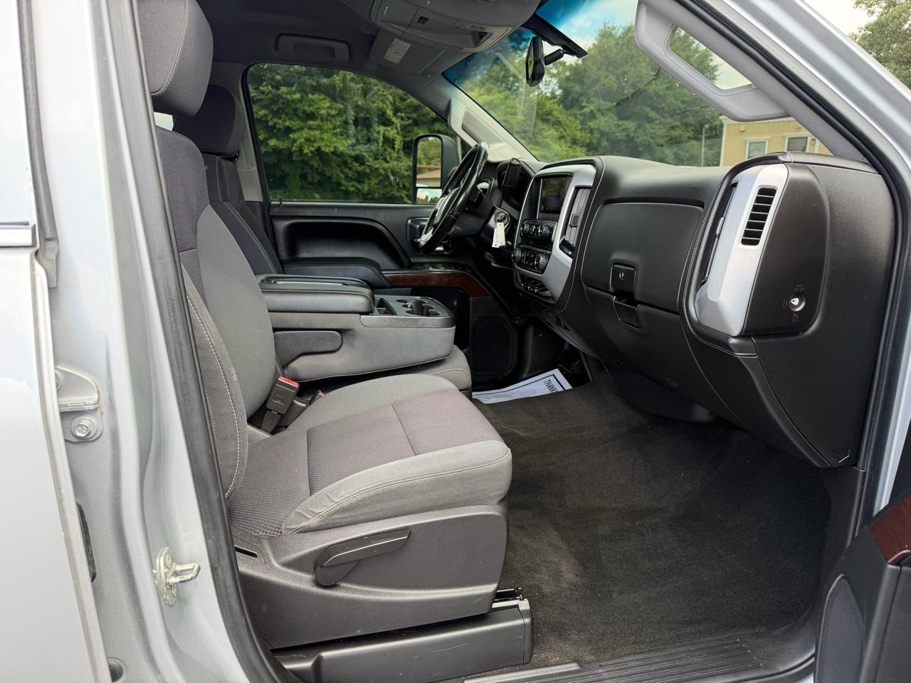 GMC Sierra 2500HD 4WD Double Cab 144.2" SLE 2015