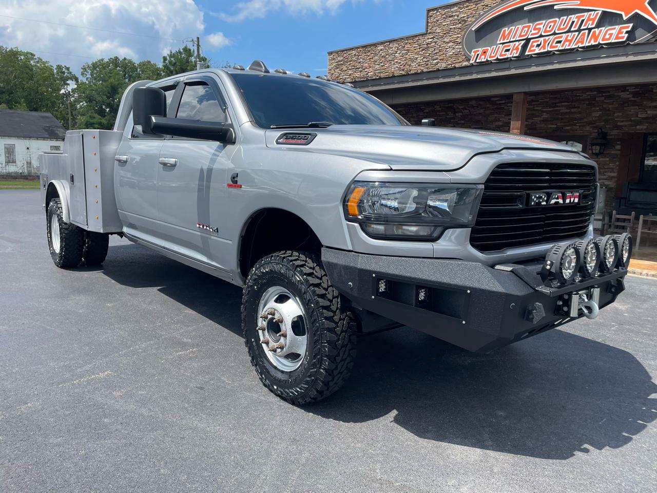 RAM 3500 Lone Star 4x4 Crew Cab 8' Box 2021
