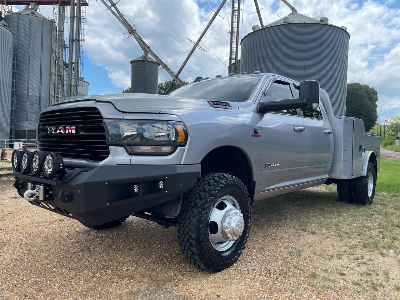RAM 3500 Lone Star 4x4 Crew Cab 8' Box 2021