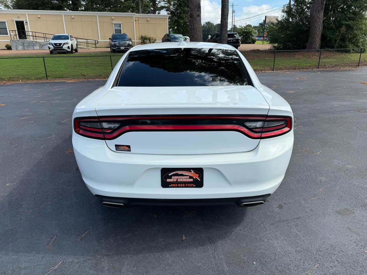 Dodge Charger 4dr Sdn SXT RWD 2015