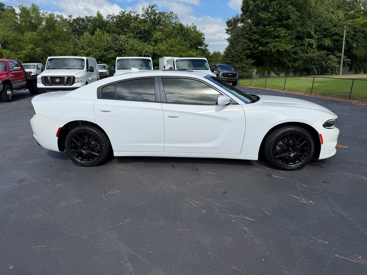 Dodge Charger 4dr Sdn SXT RWD 2015