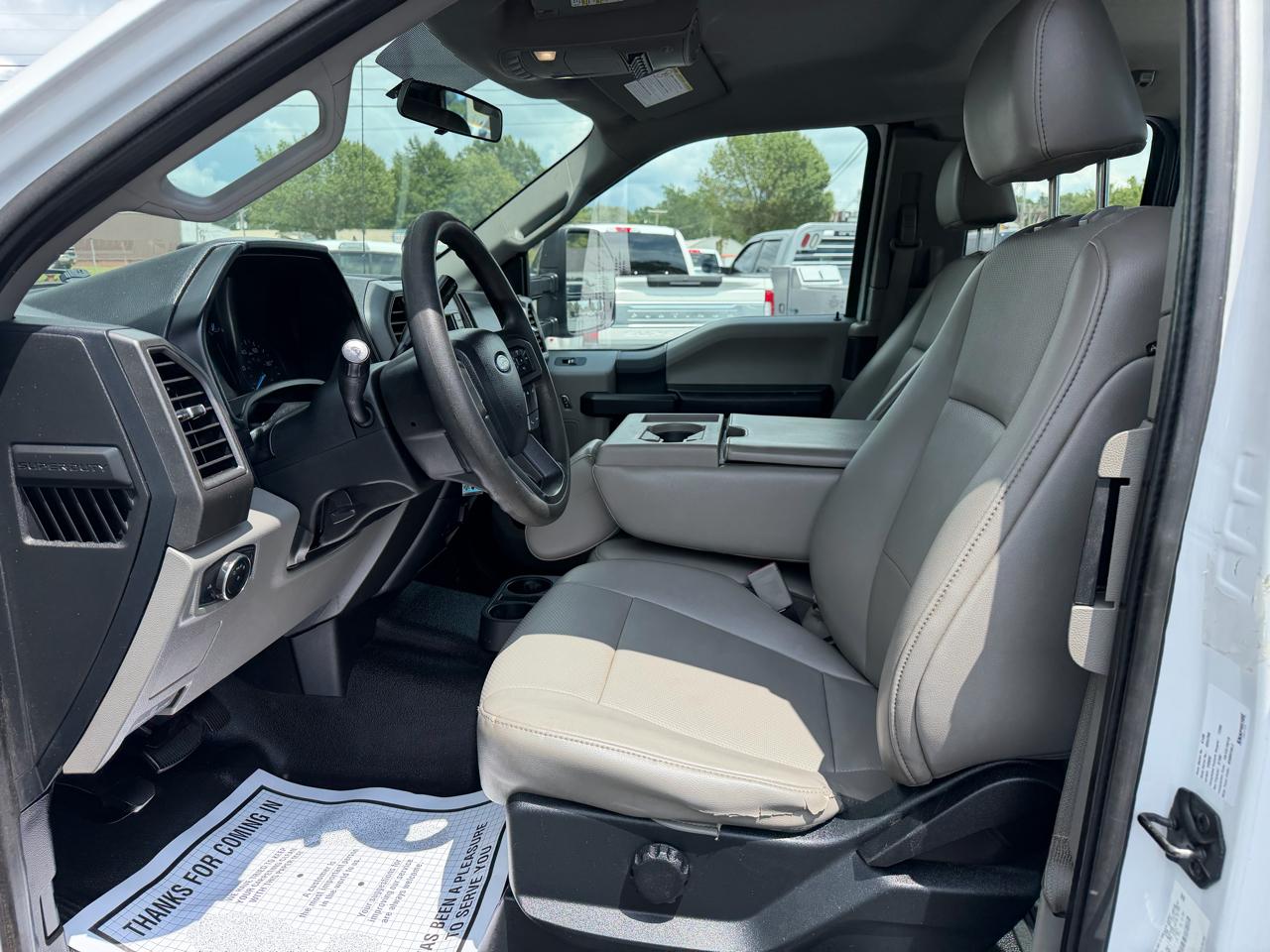 Ford Super Duty F-350 SRW XL 2WD SuperCab 168" WB 60" CA 2019