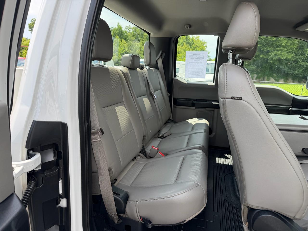 Ford Super Duty F-350 SRW XL 2WD SuperCab 168" WB 60" CA 2019