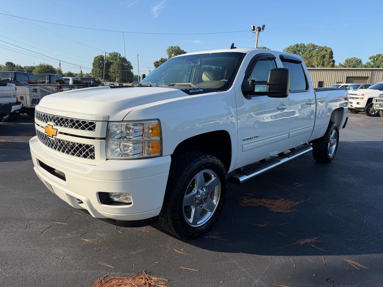 Chevrolet Silverado 2500HD 4WD Crew Cab 153.7" LT 2014