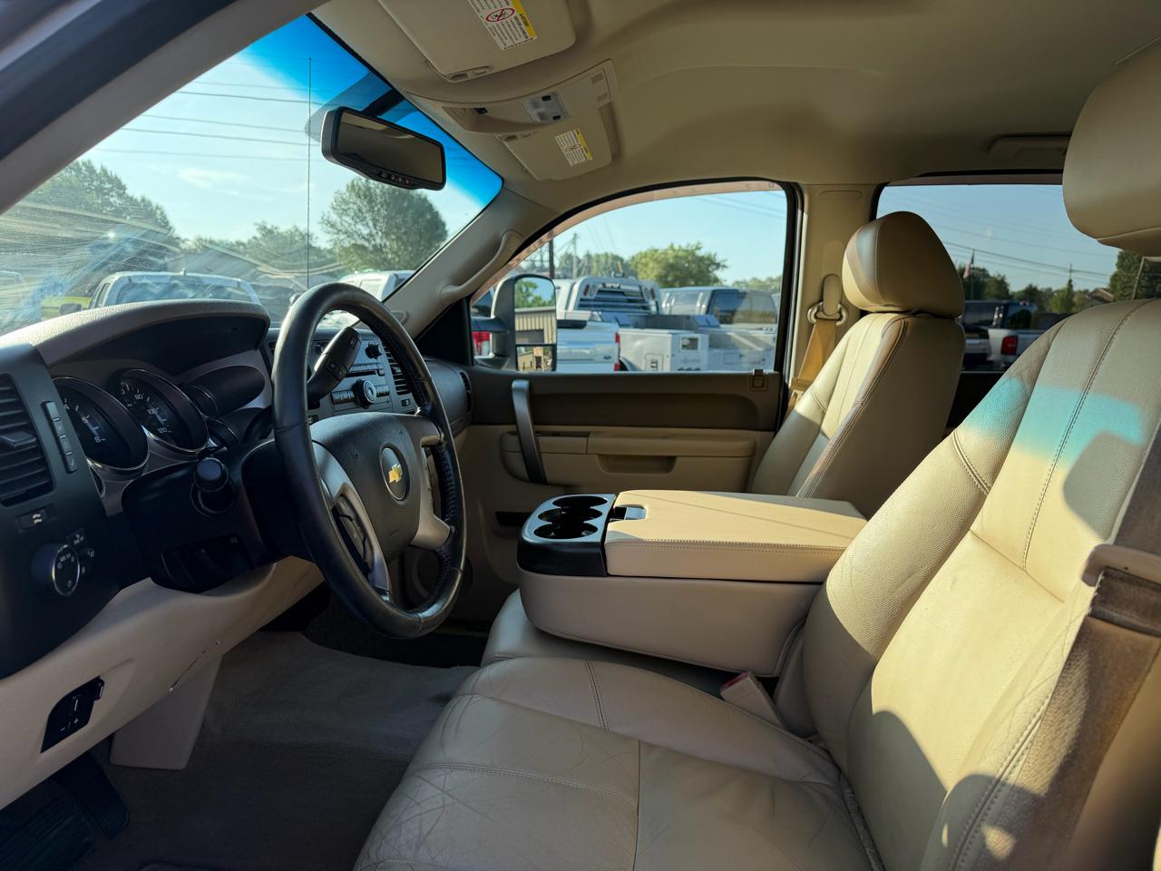 Chevrolet Silverado 2500HD 4WD Crew Cab 153.7" LT 2014