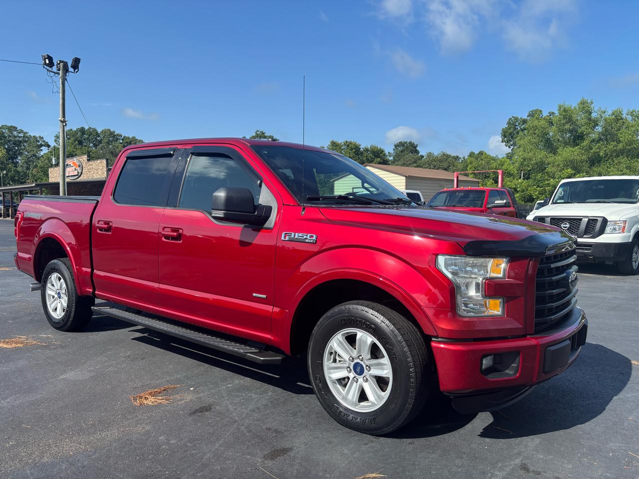 Ford F-150 2WD SuperCrew 145" XLT 2015