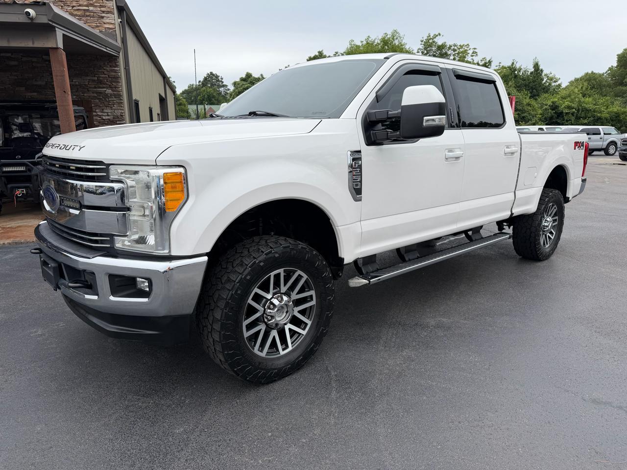 Ford Super Duty F-250 SRW Lariat 4WD Crew Cab 6.75' Box 2017