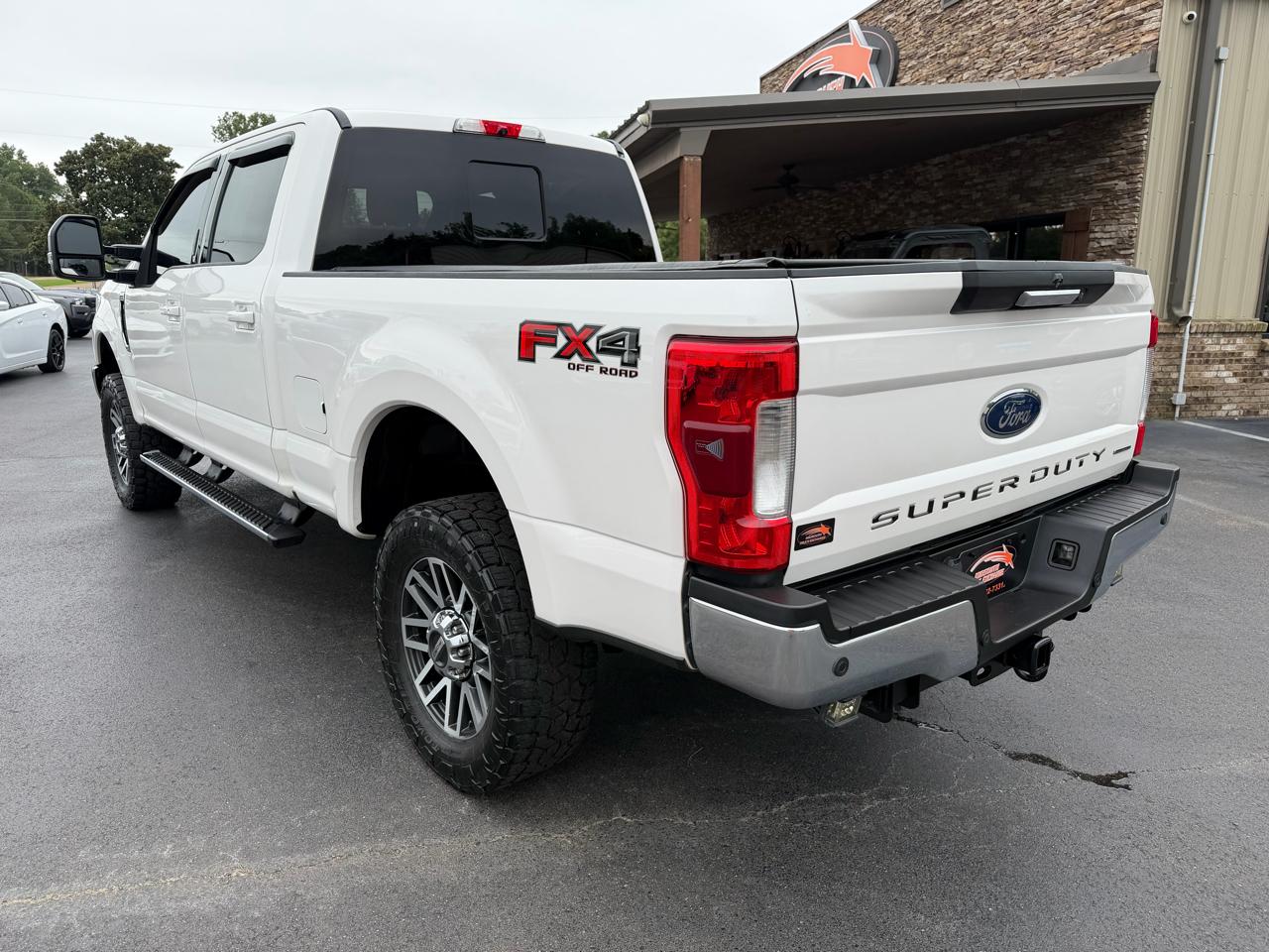 Ford Super Duty F-250 SRW Lariat 4WD Crew Cab 6.75' Box 2017