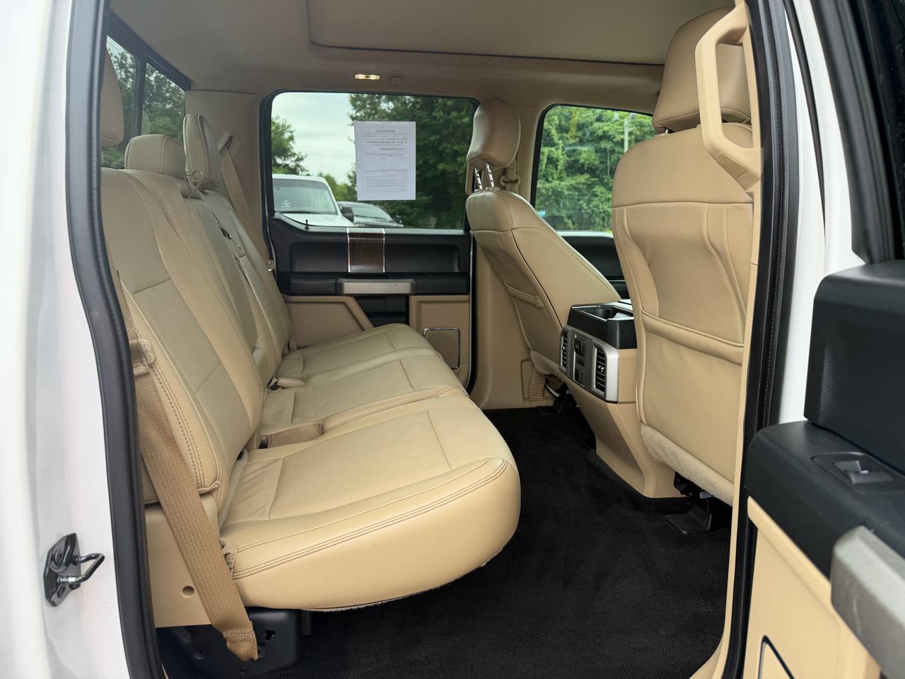 Ford F-150 4WD SuperCrew 145" Lariat 2015