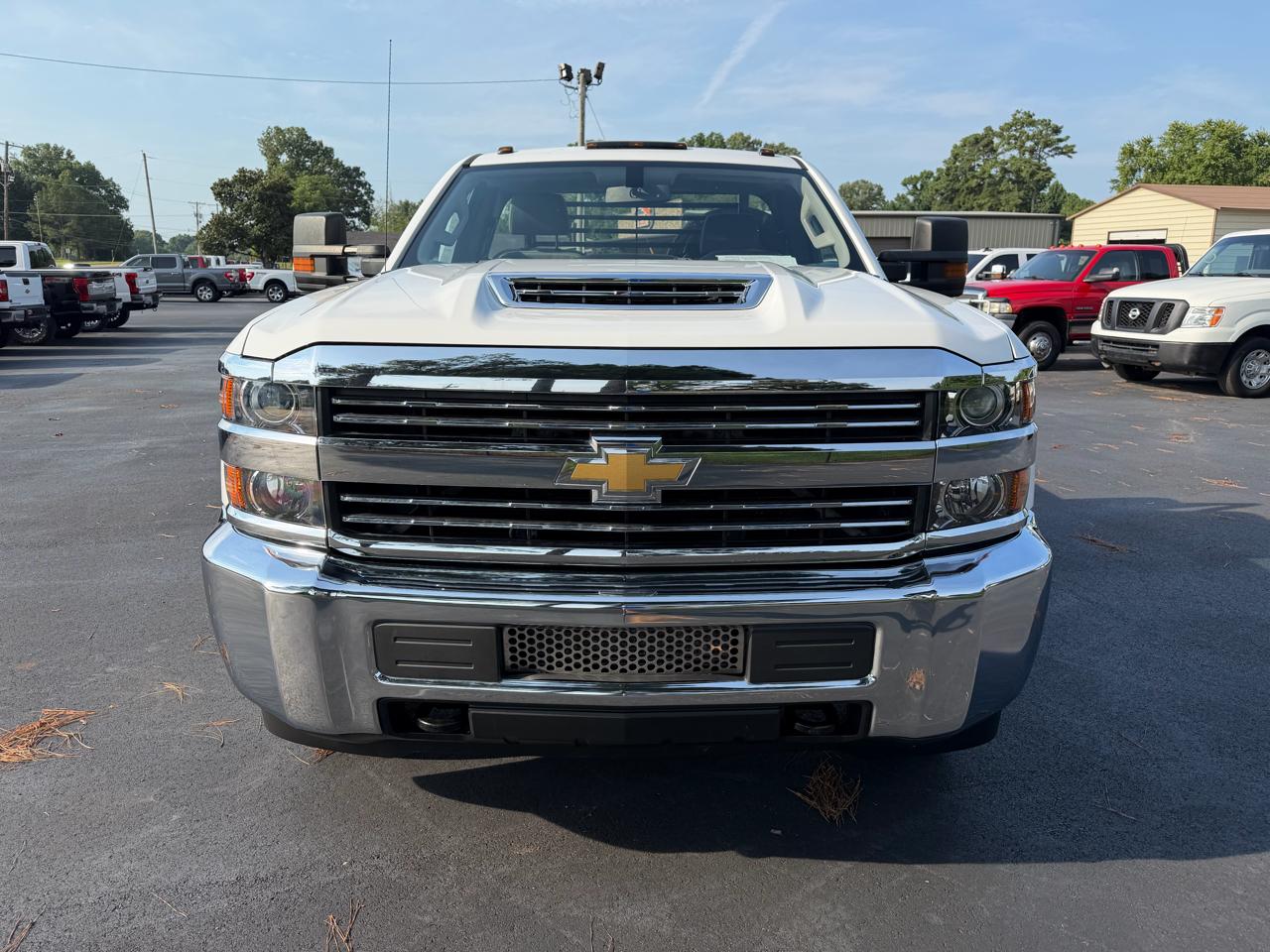 Chevrolet Silverado 3500HD 4WD Reg Cab 137.5" WB, 59.06" CA WT 2018