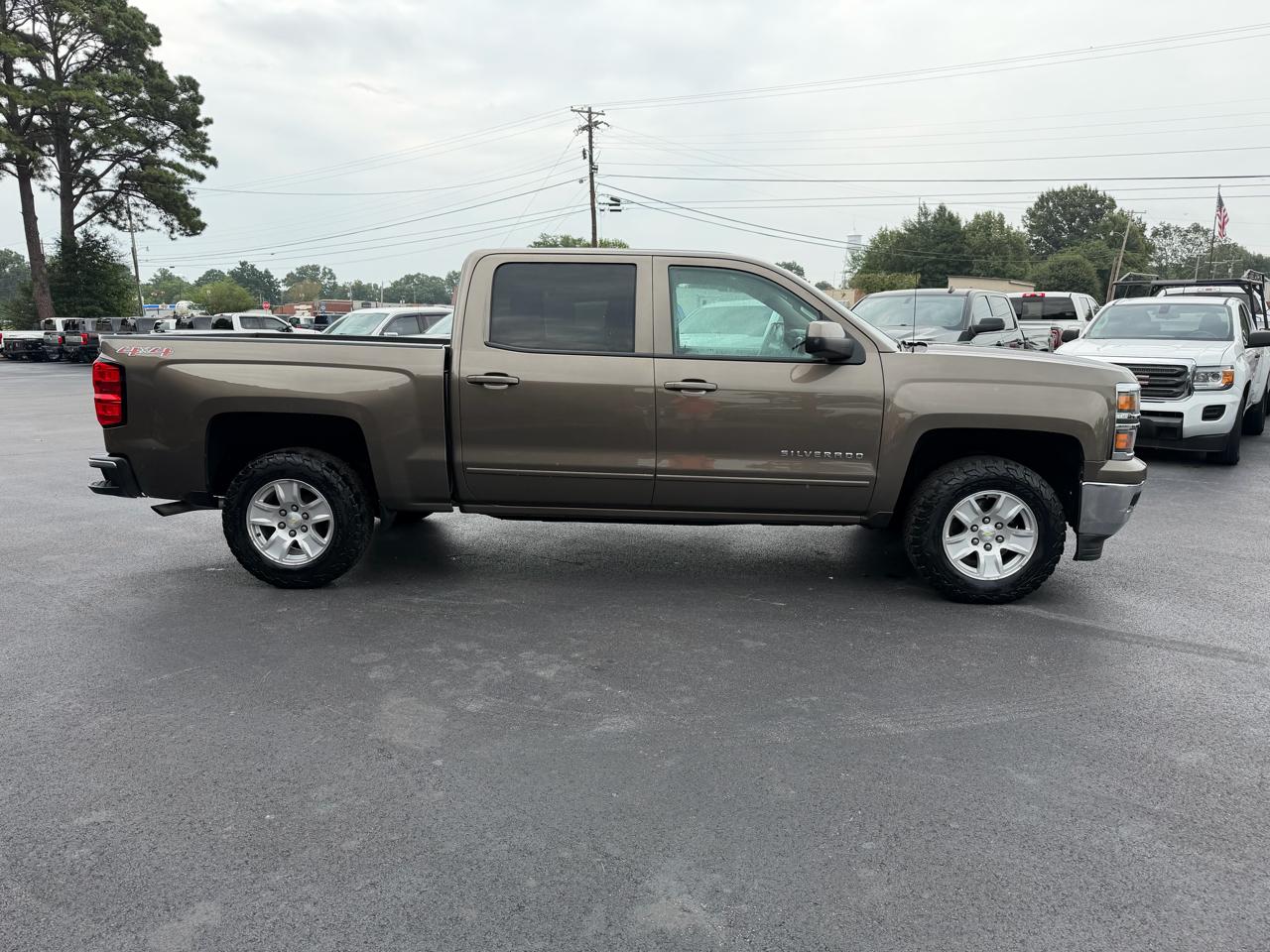 Chevrolet Silverado 1500 4WD Crew Cab 143.5" LT w/1LT 2015