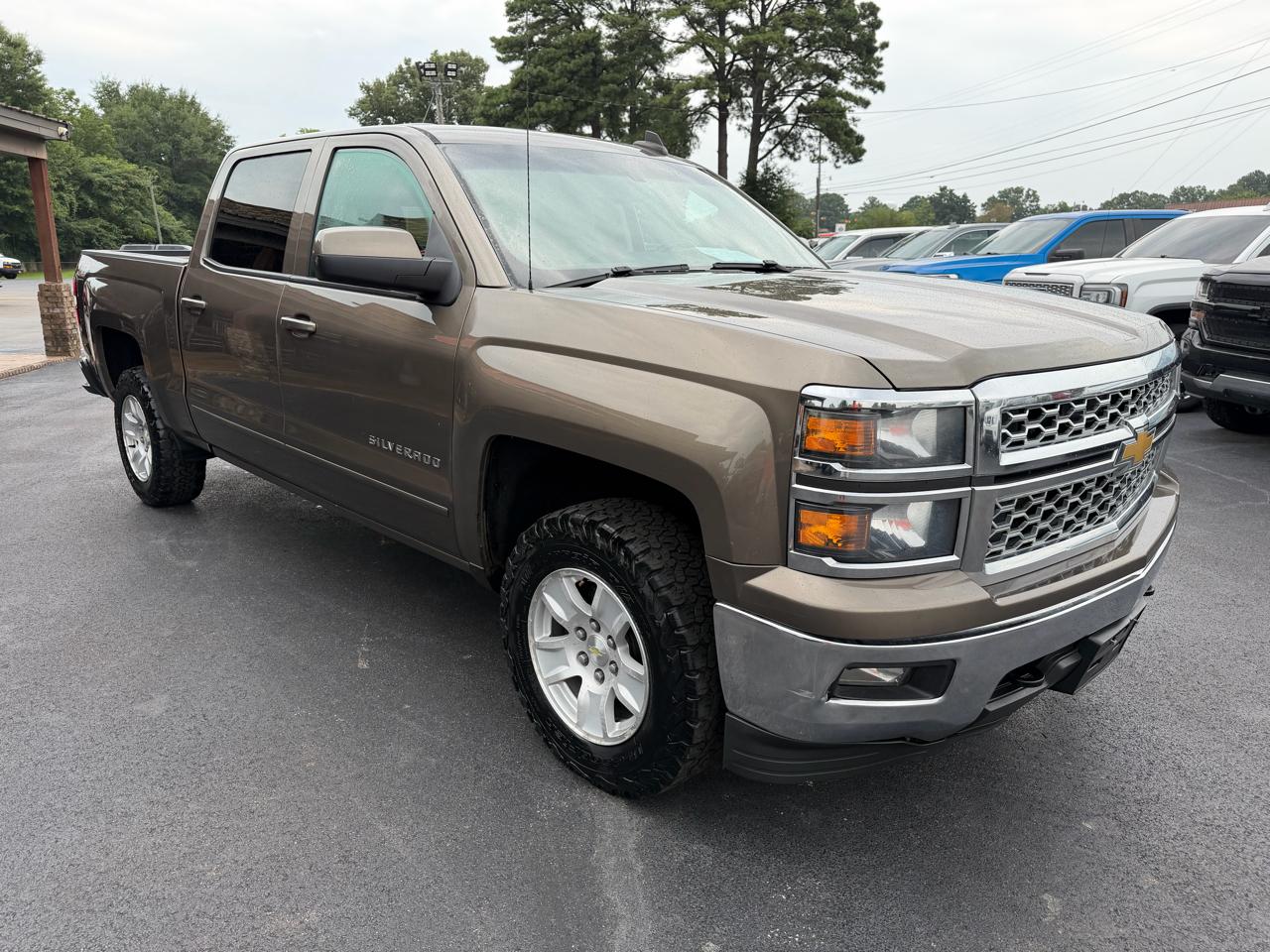 Chevrolet Silverado 1500 4WD Crew Cab 143.5" LT w/1LT 2015