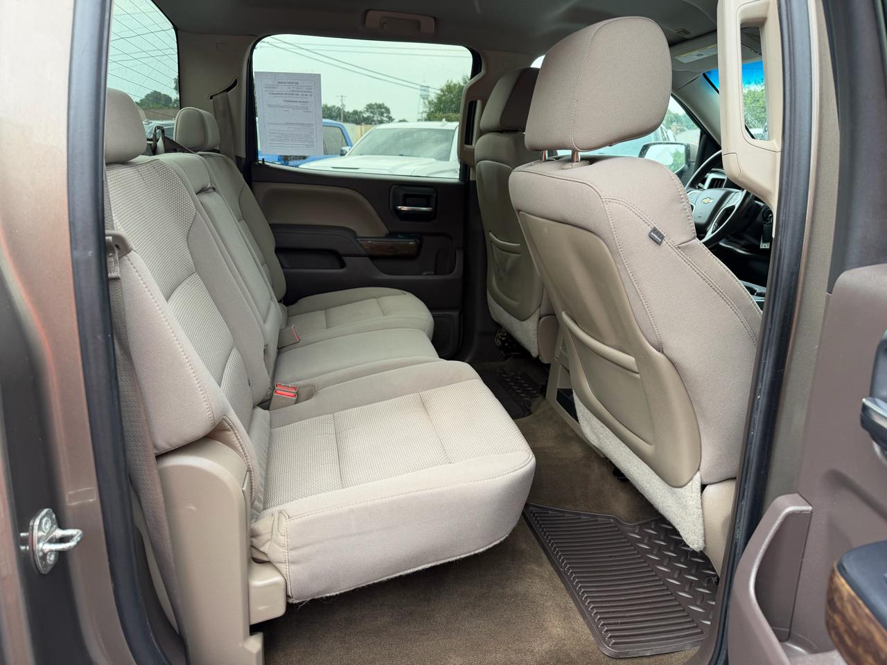 Chevrolet Silverado 1500 4WD Crew Cab 143.5" LT w/1LT 2015