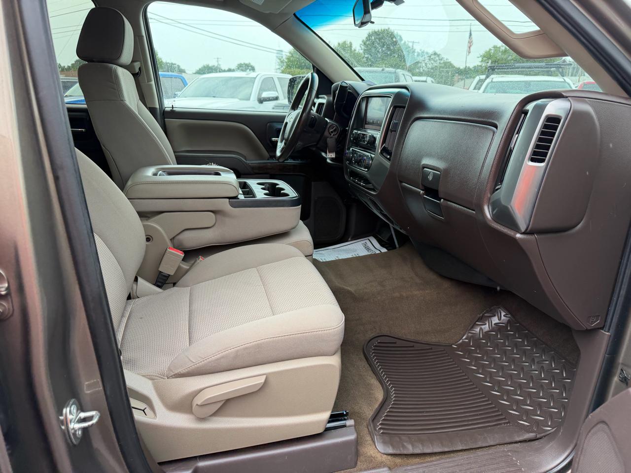 Chevrolet Silverado 1500 4WD Crew Cab 143.5" LT w/1LT 2015