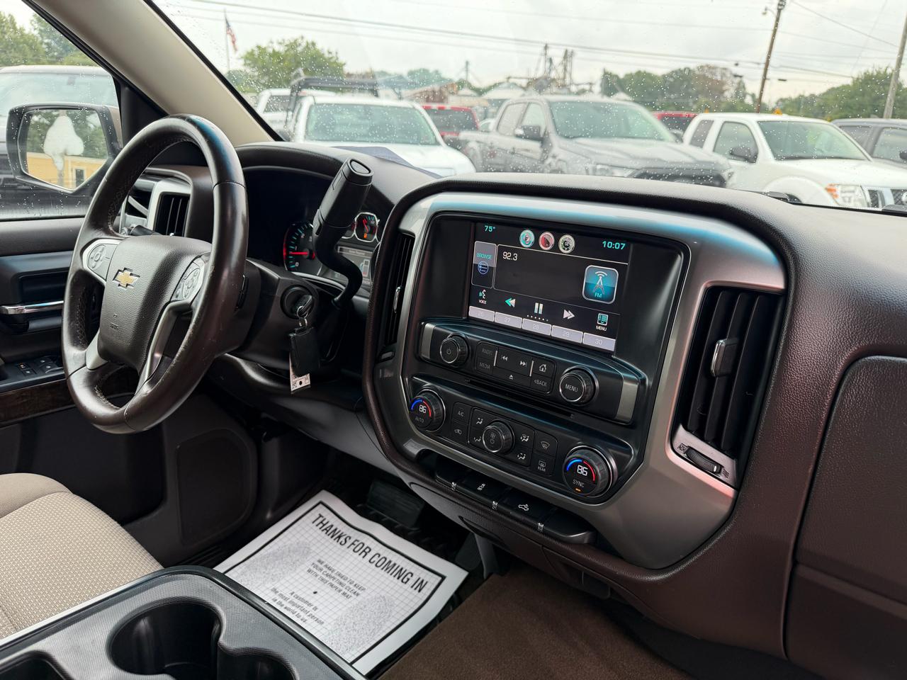 Chevrolet Silverado 1500 4WD Crew Cab 143.5" LT w/1LT 2015